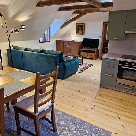Latran Attic Апартаменты